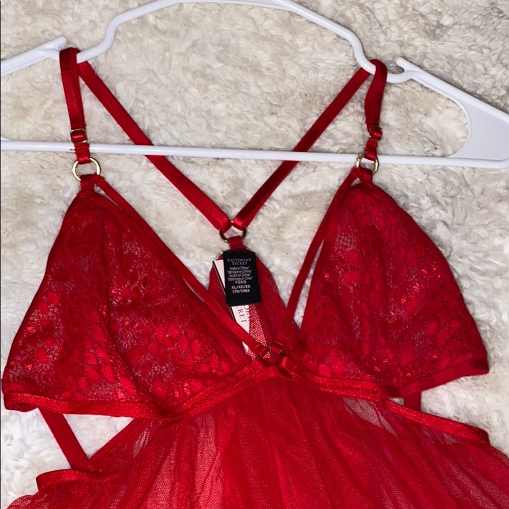 NEVER WORN Red Babydoll Lingerie with side cutout
